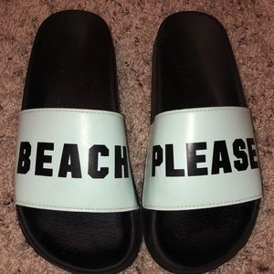 Victoria’s Secret Pink Slides / Beach Please